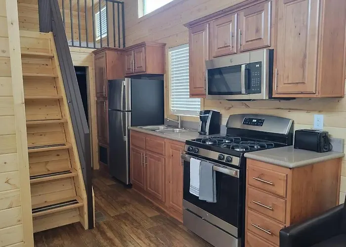 079 Tiny Nr Grand Canyon South Rim Sleeps 8 *